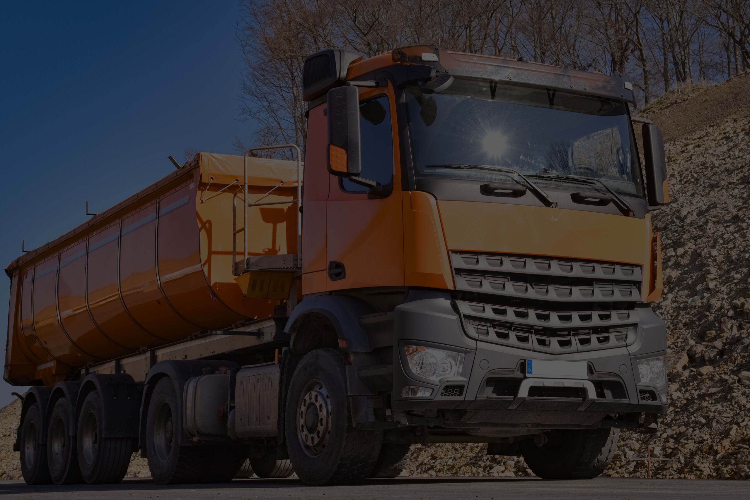 Kipper-LKW von Hirschhorn an der Nordstraße in Herford